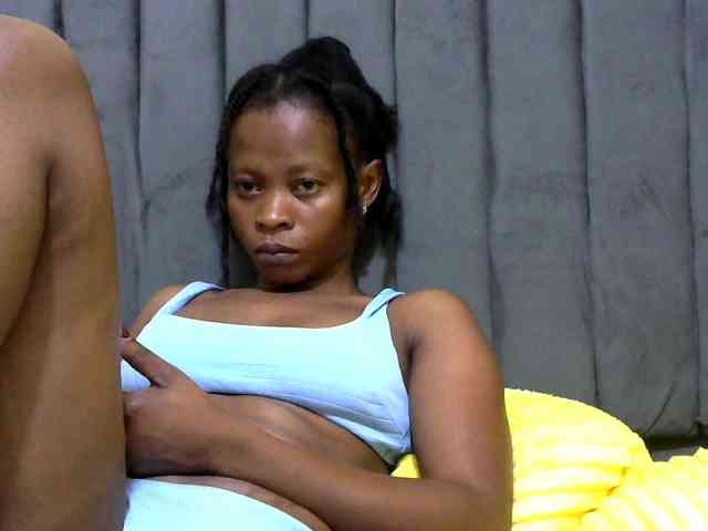 PrettyAlianah webcam