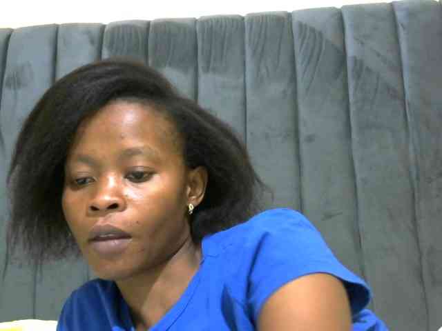 PrettyAlianah webcam