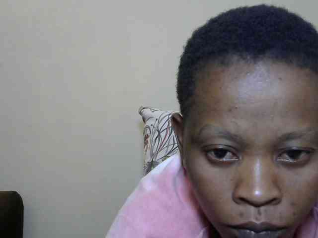 PrettyAlianah webcam