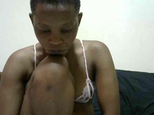PrettyAlianah webcam