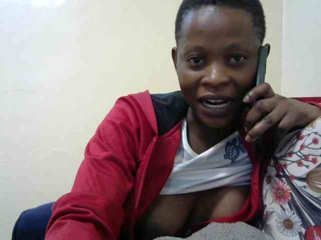 PrettyAlianah webcam