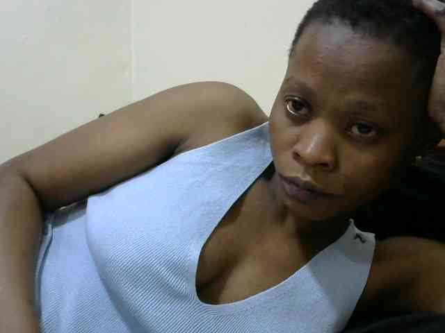 PrettyAlianah webcam