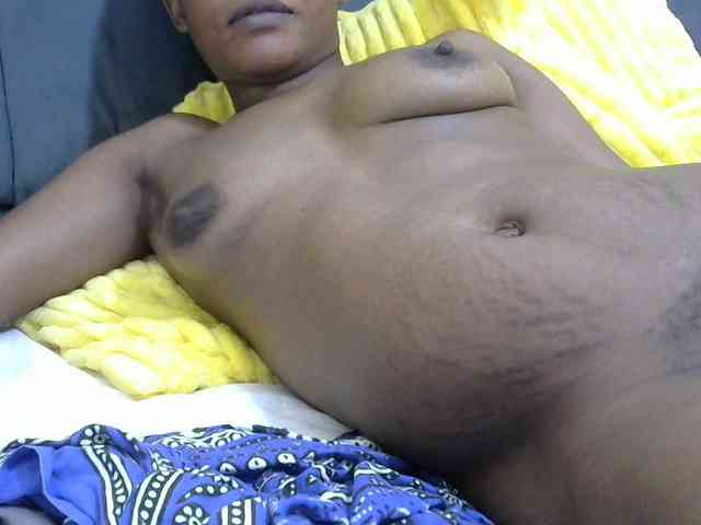 PrettyAlianah webcam