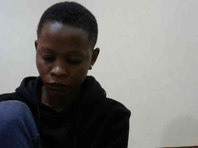 PrettyAlianah webcam