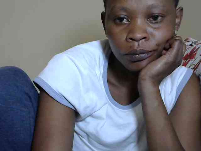PrettyAlianah webcam