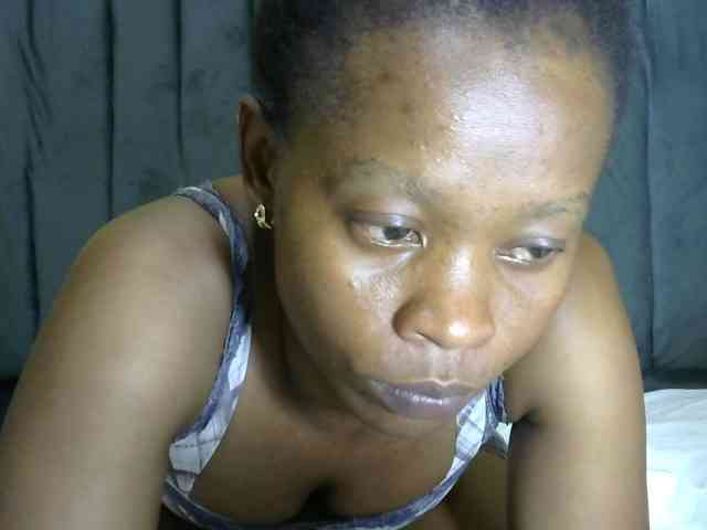 PrettyAlianah webcam