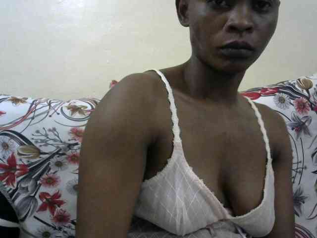 PrettyAlianah webcam