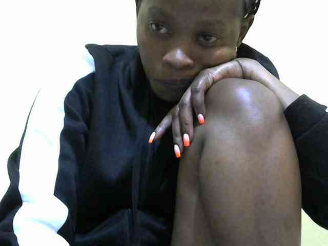 PrettyAlianah webcam