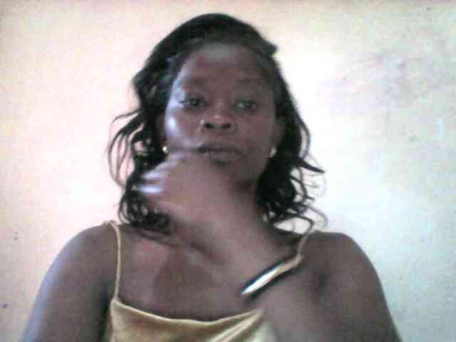 PrettyAlianah webcam