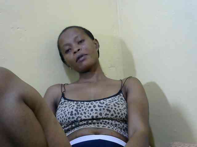 PrettyAlianah webcam