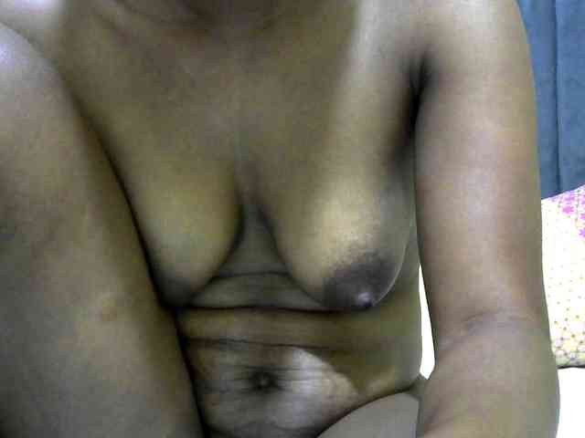 PrettyAlianah webcam