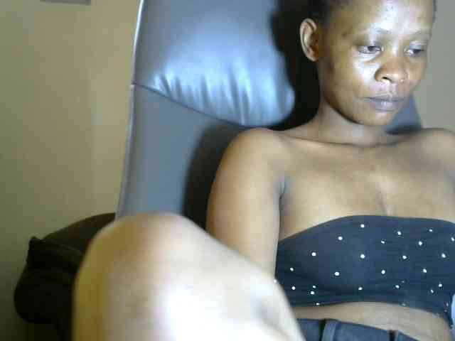 PrettyAlianah webcam
