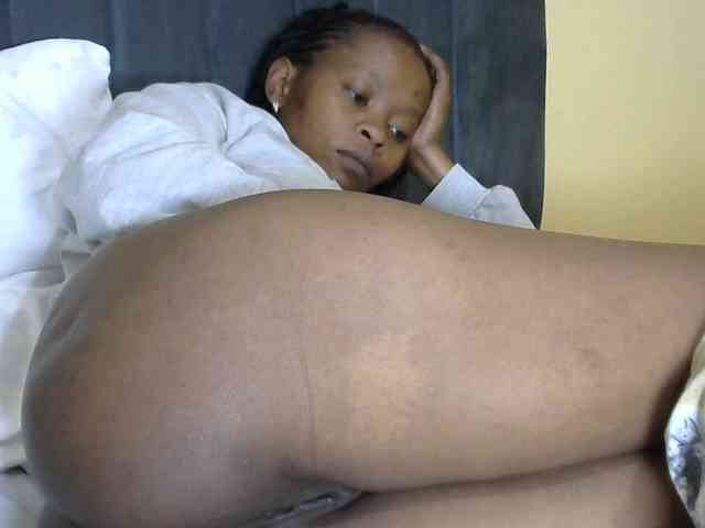 PrettyAlianah webcam