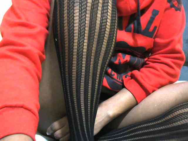 PrettyAlianah webcam