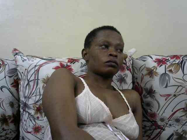 PrettyAlianah webcam