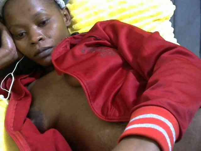 PrettyAlianah webcam