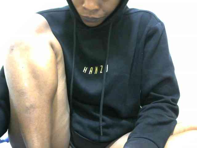 PrettyAlianah webcam