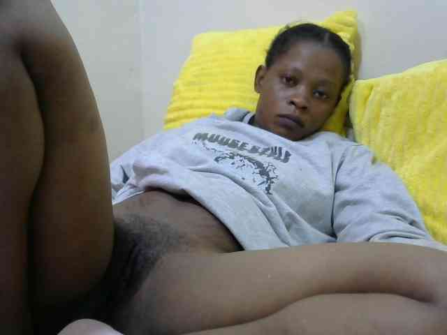 PrettyAlianah webcam