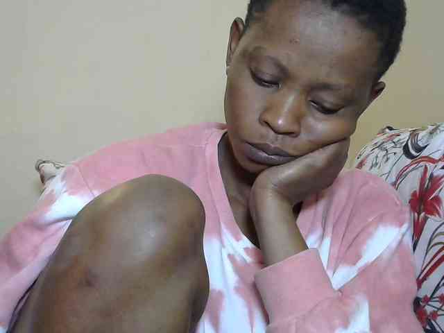 PrettyAlianah webcam