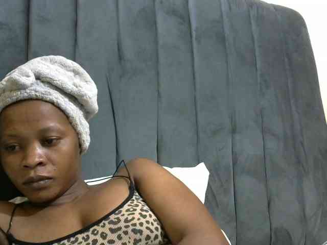 prettyalianah's live room