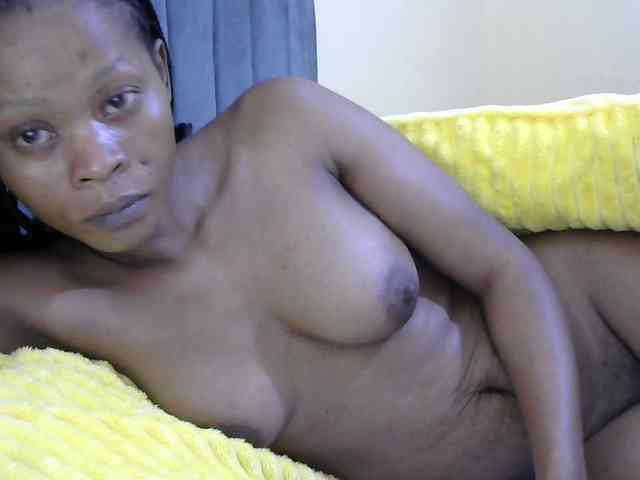 PrettyAlianah webcam