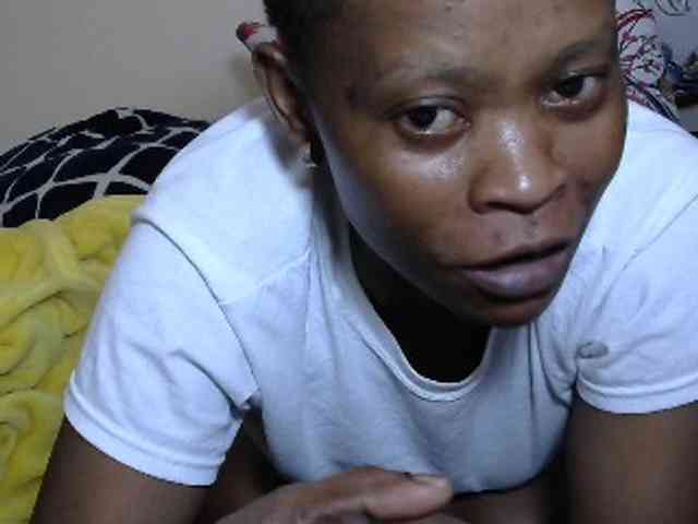 PrettyAlianah webcam