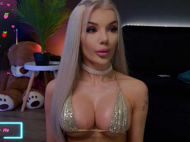 CelyneMay webcam