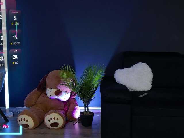 CelyneMay live webcam show