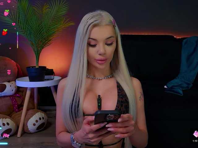 CelyneMay live cam on BongaCams