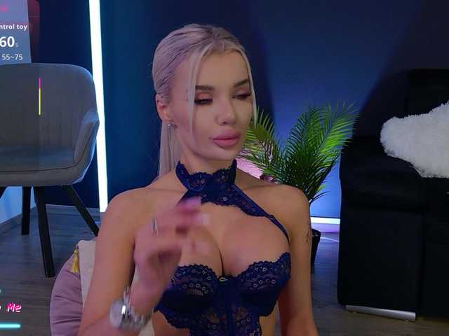 CelyneMay live webcam show