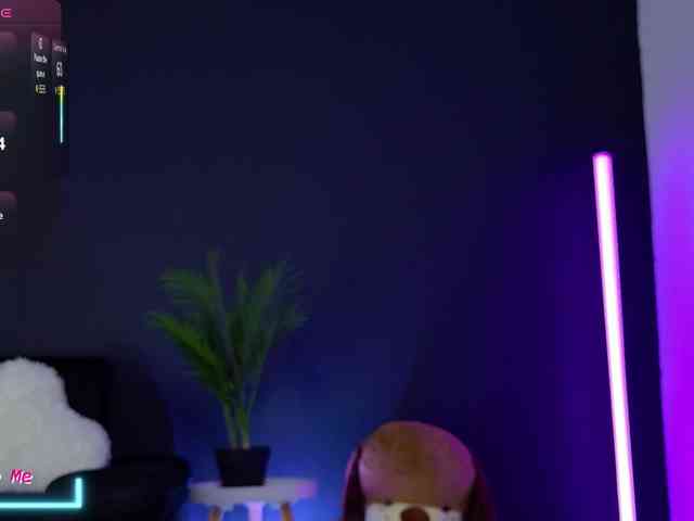 CelyneMay webcam
