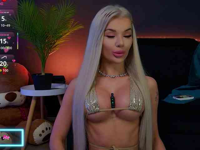 CelyneMay webcam