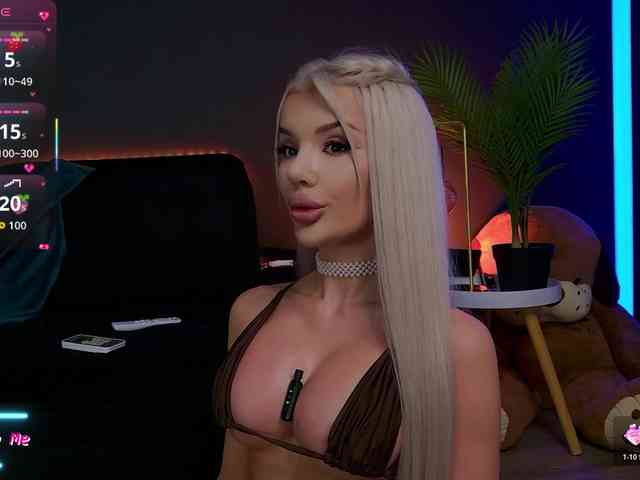 CelyneMay webcam