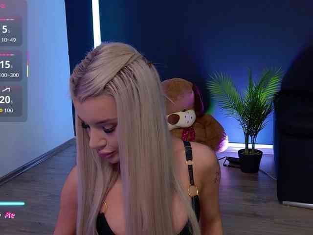 CelyneMay webcam