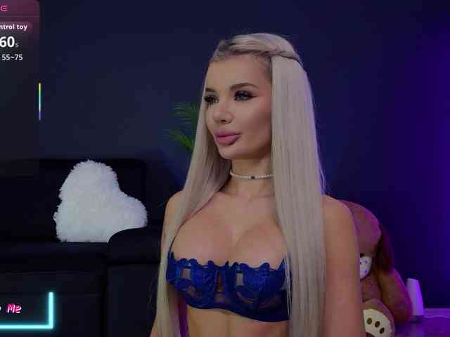CelyneMay webcam