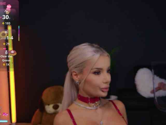 CelyneMay webcam