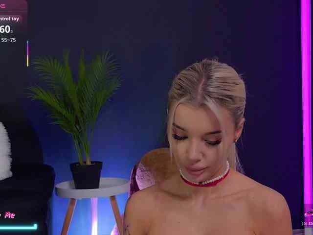 CelyneMay webcam