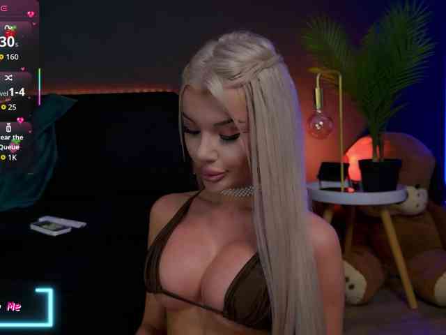 CelyneMay webcam