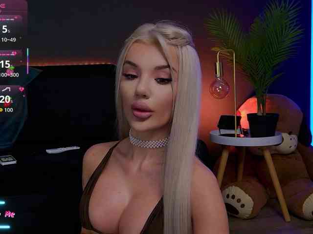 CelyneMay webcam