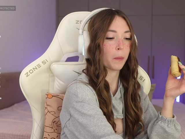 lollipop-o's BongaCams show and profile