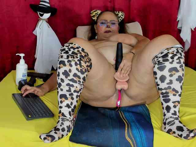 bbwsalome's webcam live show