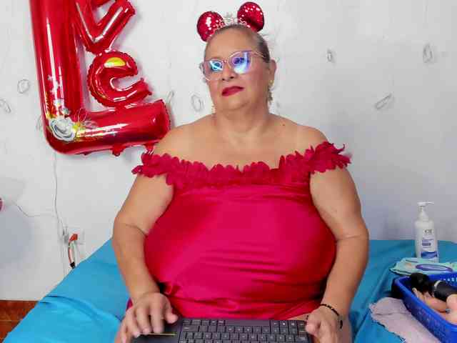 bbwsalome webcam