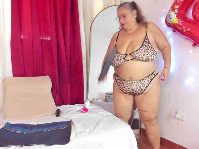 bbwsalome webcam