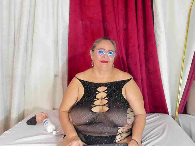 bbwsalome webcam