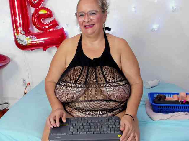 bbwsalome webcam