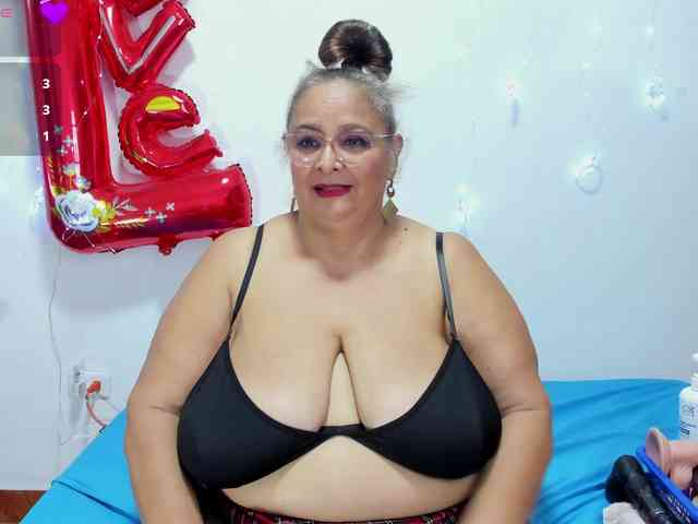 bbwsalome webcam