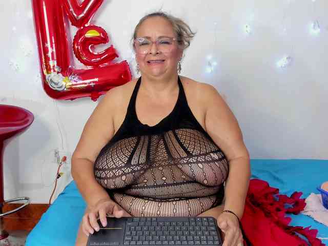 bbwsalome webcam