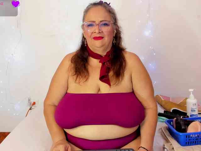 bbwsalome webcam