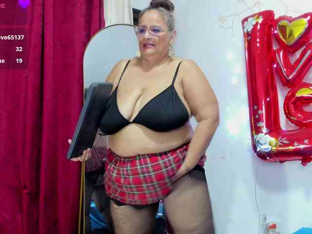 bbwsalome webcam