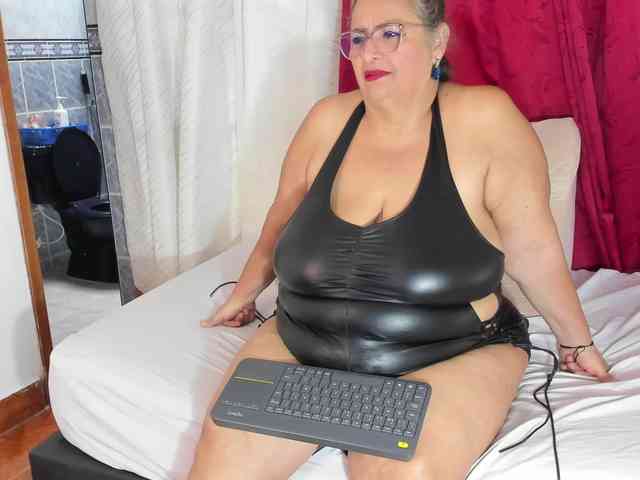 bbwsalome webcam